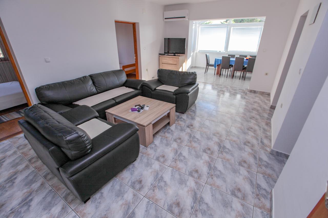 Apartments Dinko Новалья Экстерьер фото