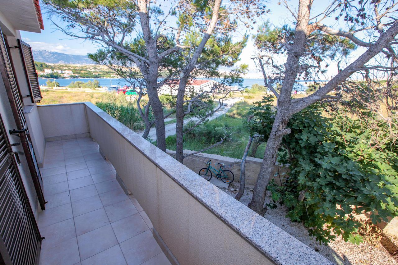 Apartments Dinko Новалья Экстерьер фото